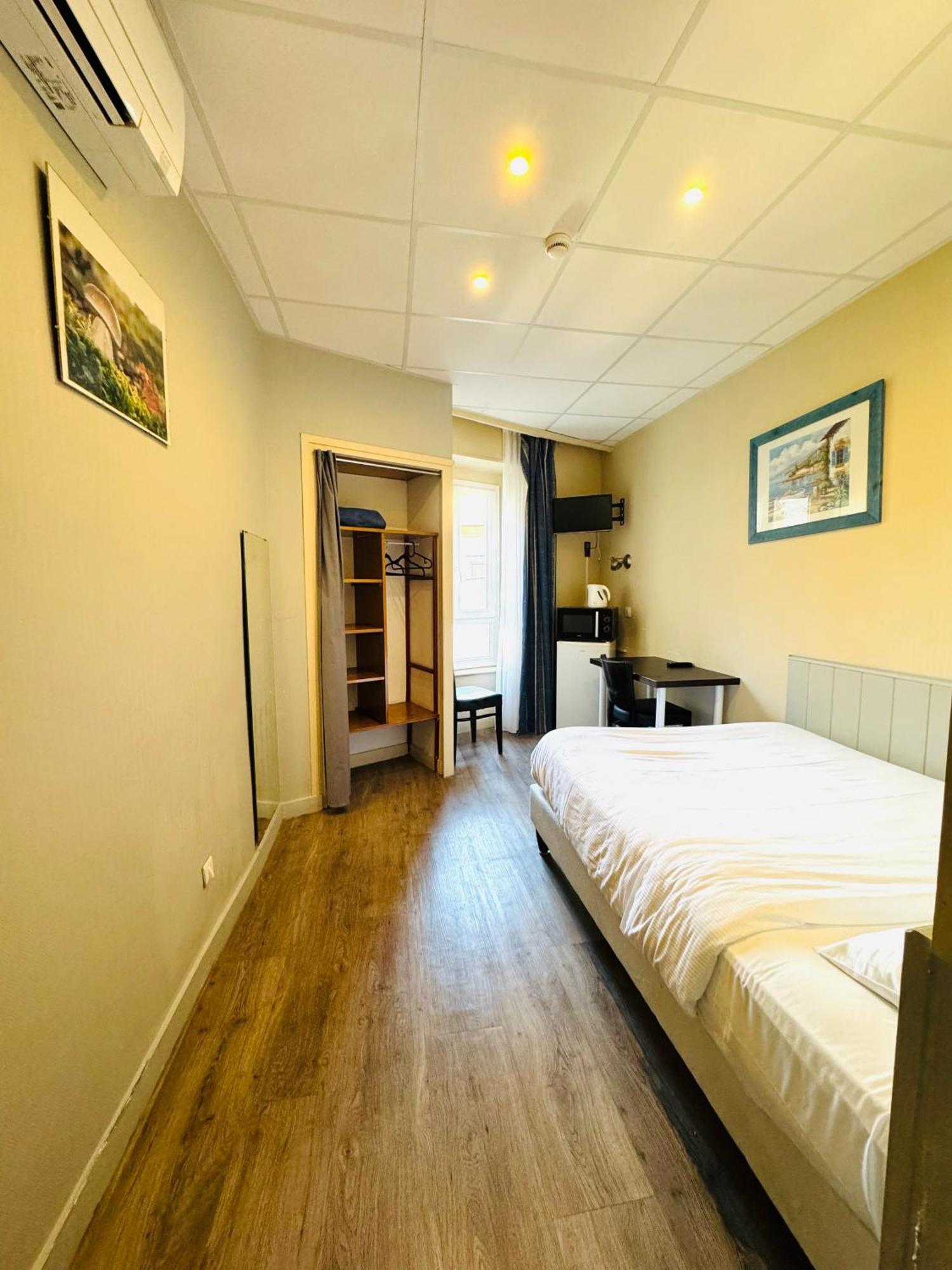 Hotel Saint Andre Gare Sncf Clermont-Ferrand Buitenkant foto